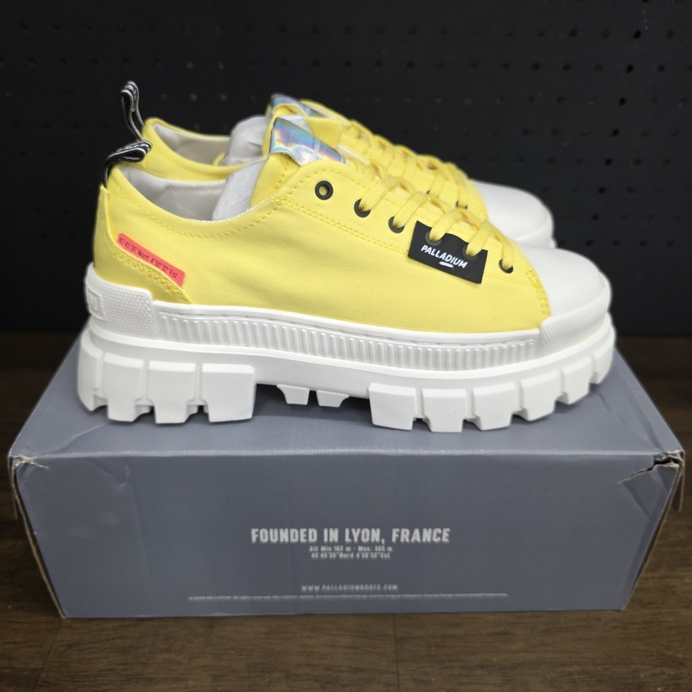Palladium Revolt LO TX Star Yellow Women Chunky Platform Shoe 10 US